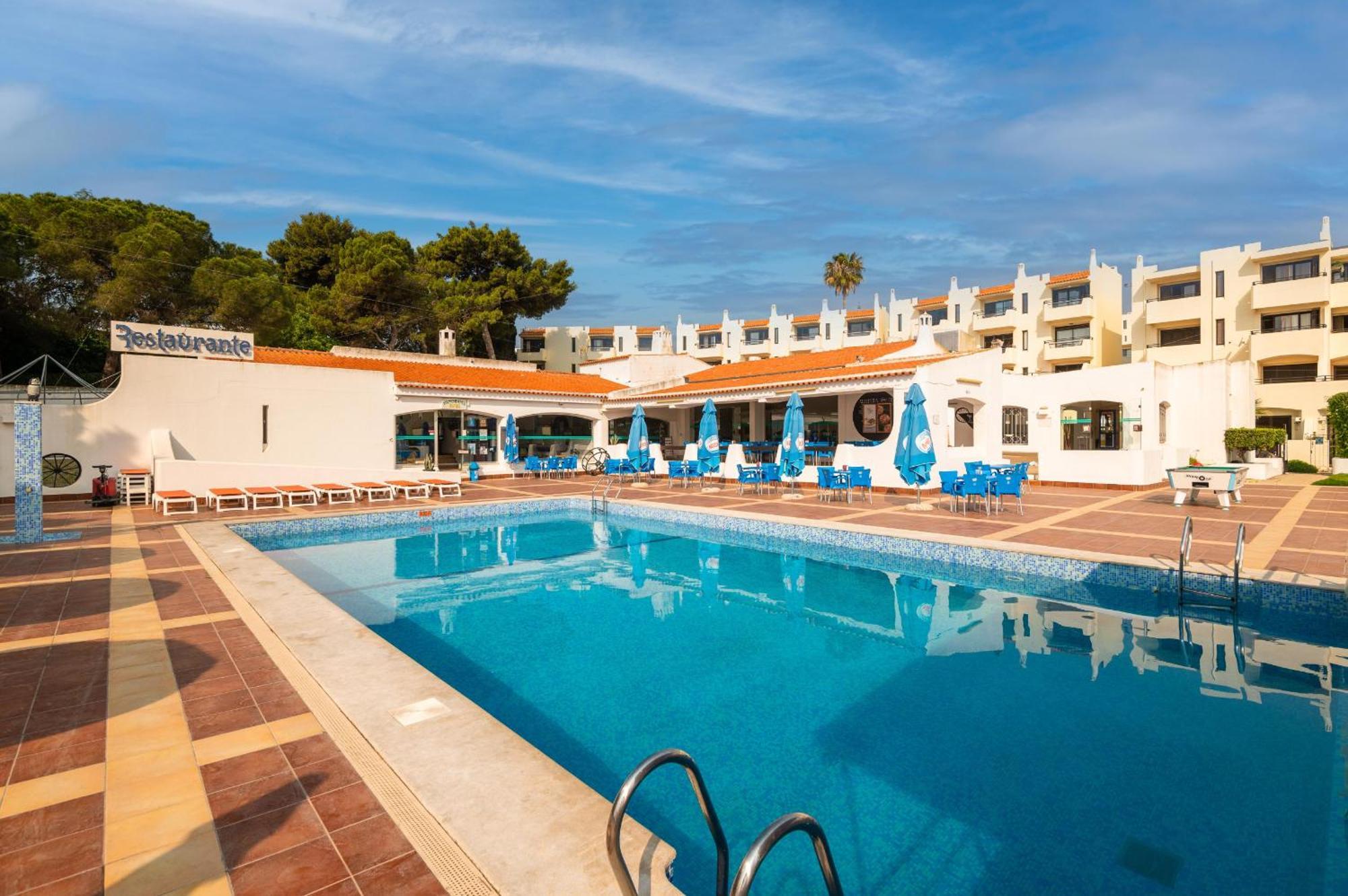With Sea View - Free Wi-fi - Pool Apartment