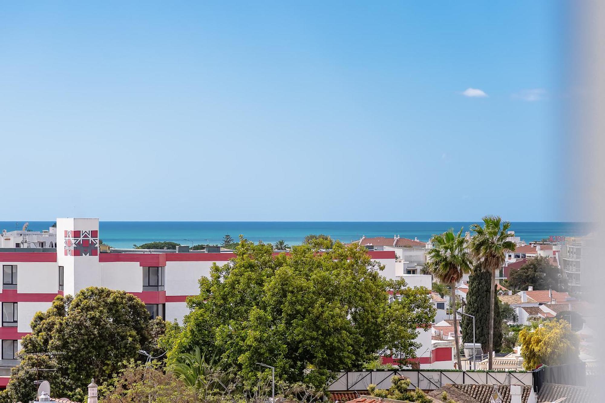 Apartment Newly Remodeled 2bd Brilliant Oura Strip 9min Albufeira