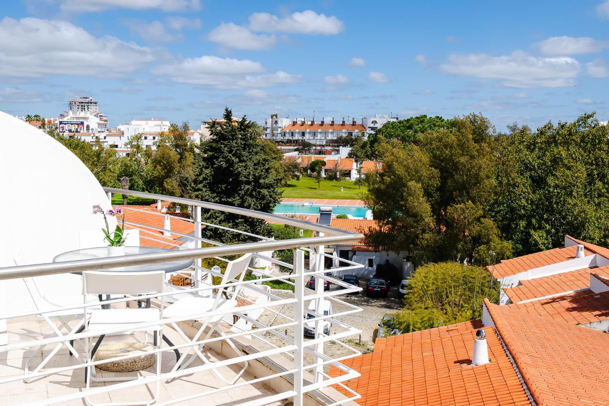 Newly Remodeled 2bd Brilliant Oura Strip 9min Apartment *
