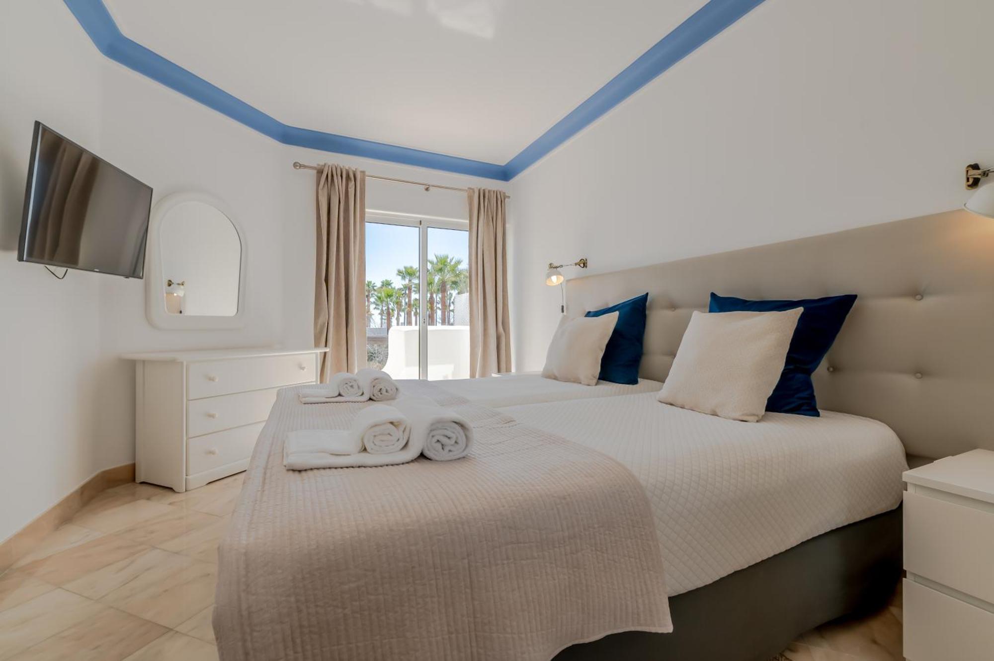 Ocean Vista Retreat With & Pool Access By Drago * Albufeira