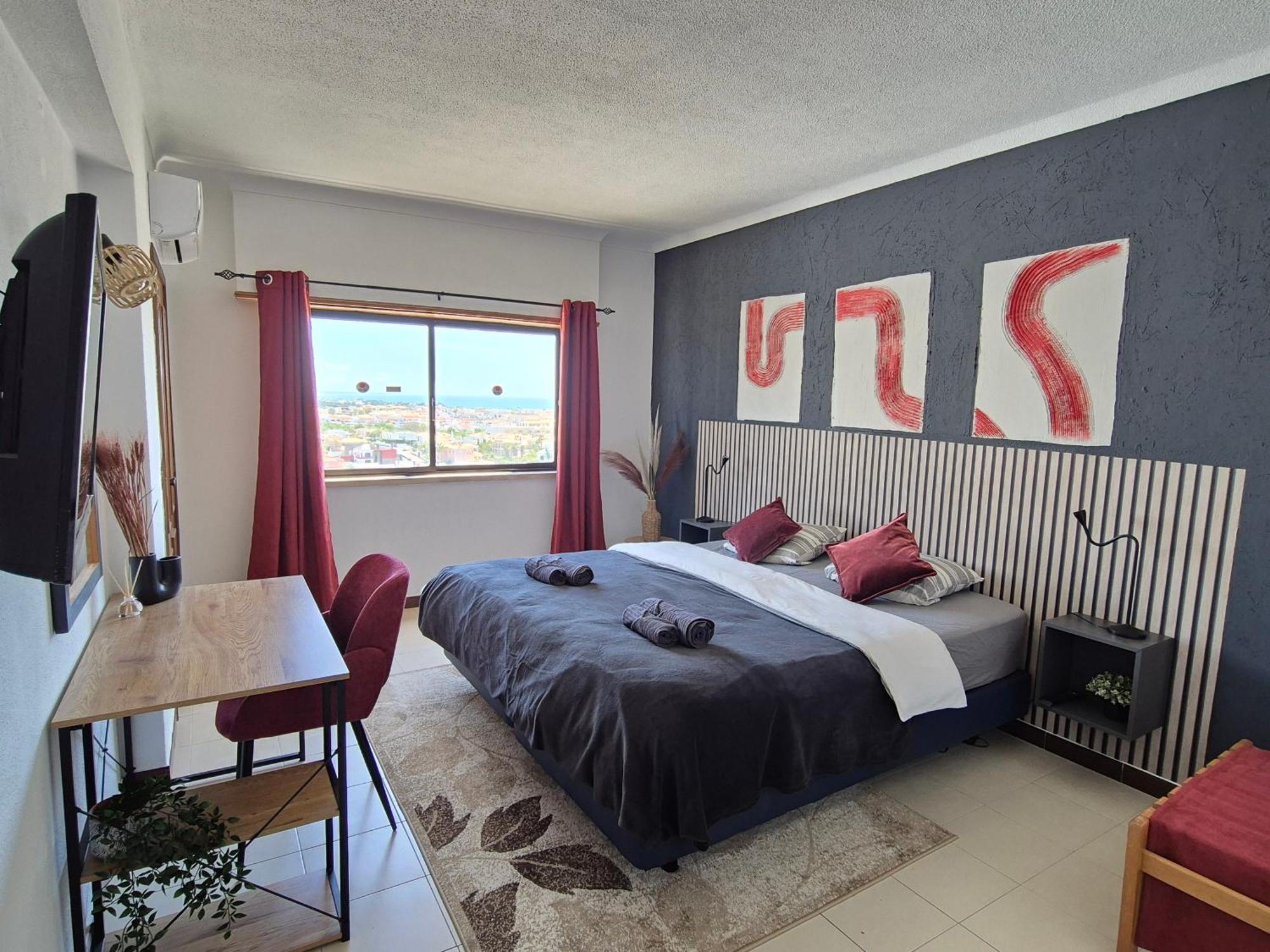 Cozy Sea View With Balcony & Access Apartment Albufeira
