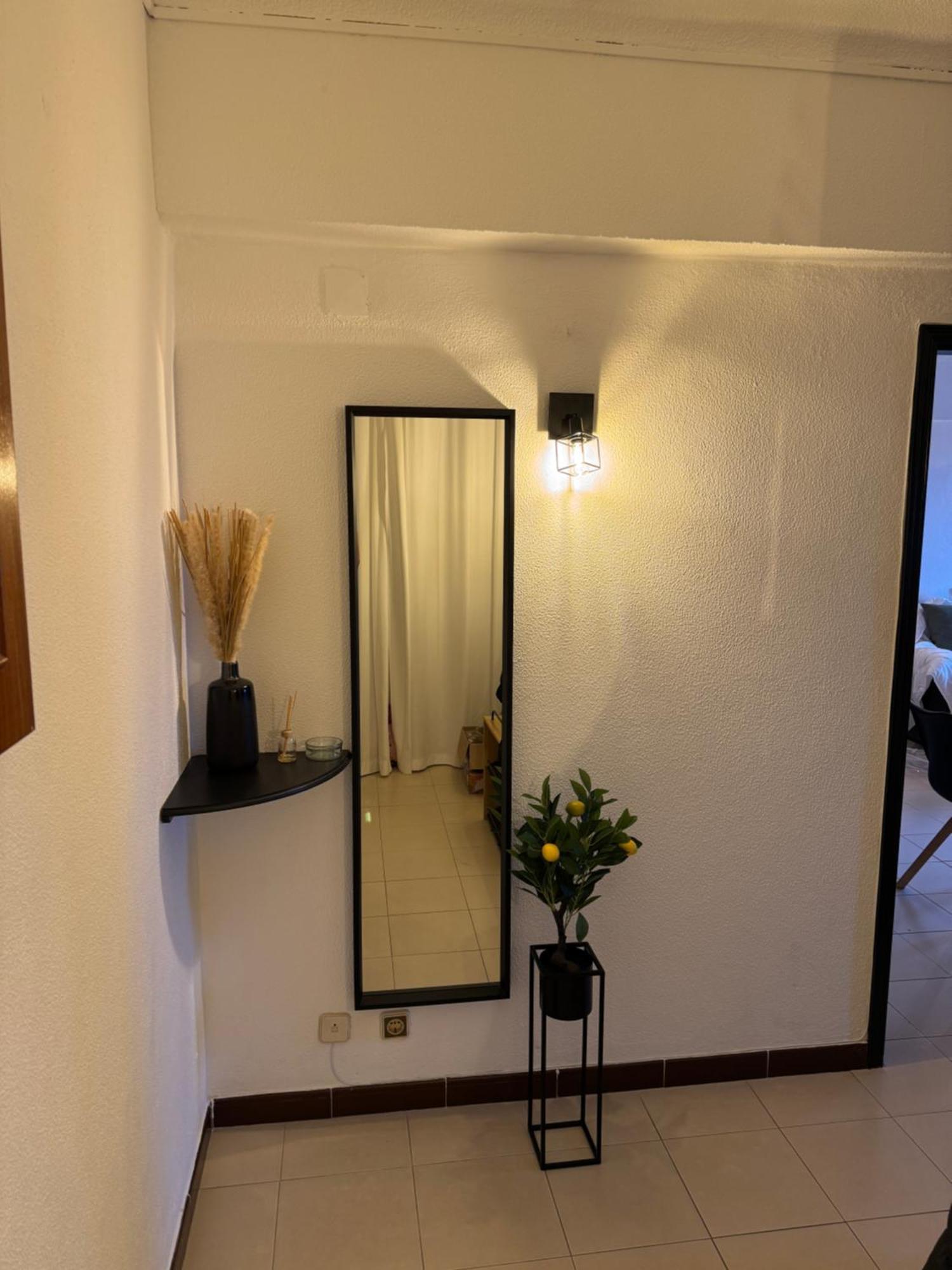 Cozy Sea View With Balcony & Access Apartment *