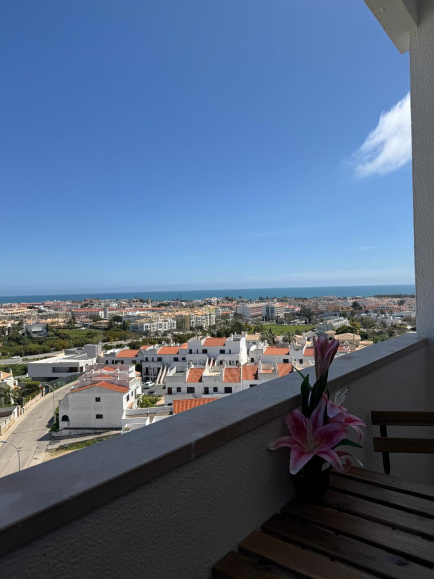 Cozy Sea View With Balcony & Access * Albufeira