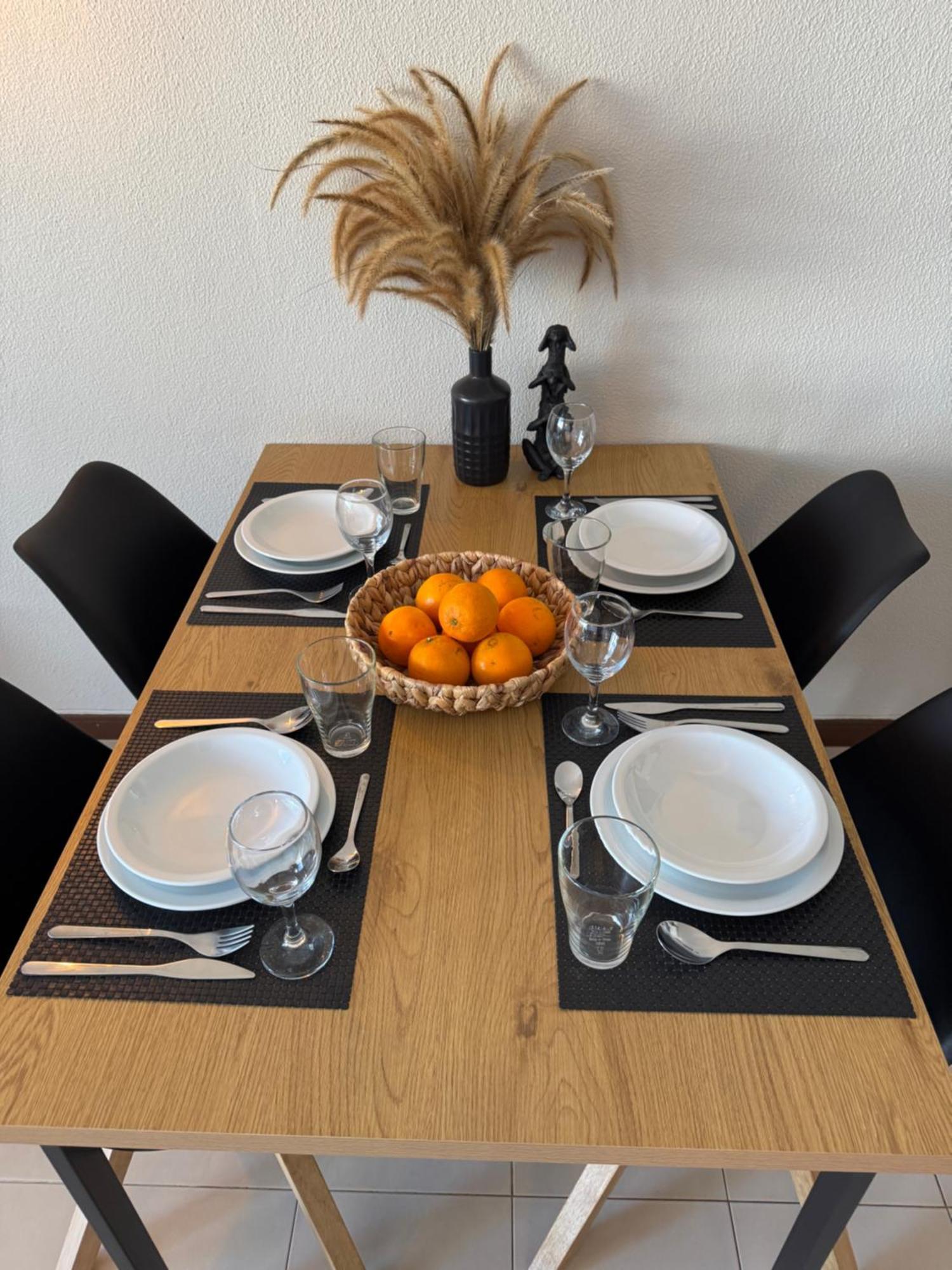 Cozy Sea View With Balcony & Access Apartment Albufeira