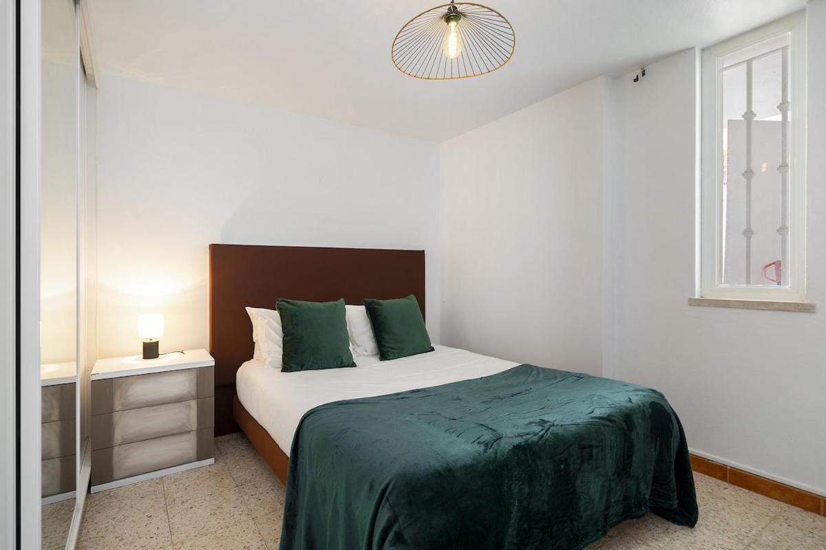 Sitambo- Pool & Sea View * Albufeira