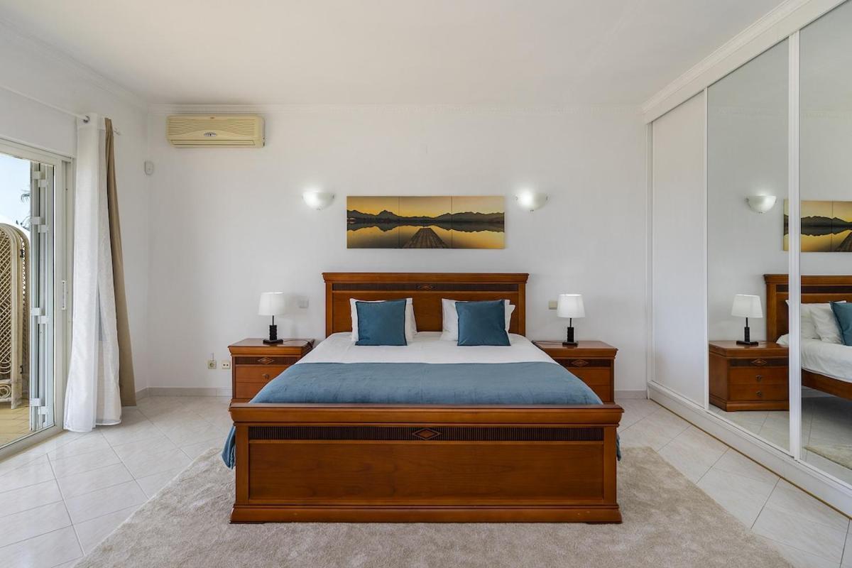 Sitambo- Pool & Sea View Albufeira