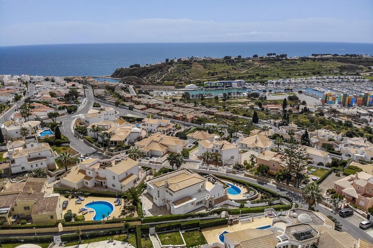 Sitambo- Pool & Sea View