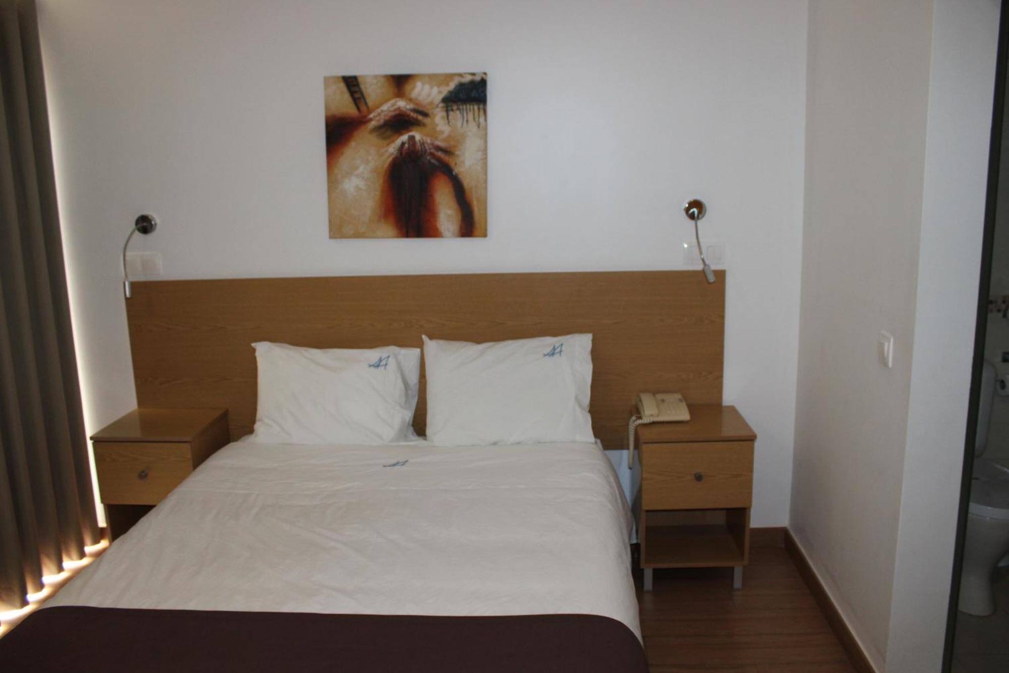 Hotel Agua Marinha Rosa- Albufeira