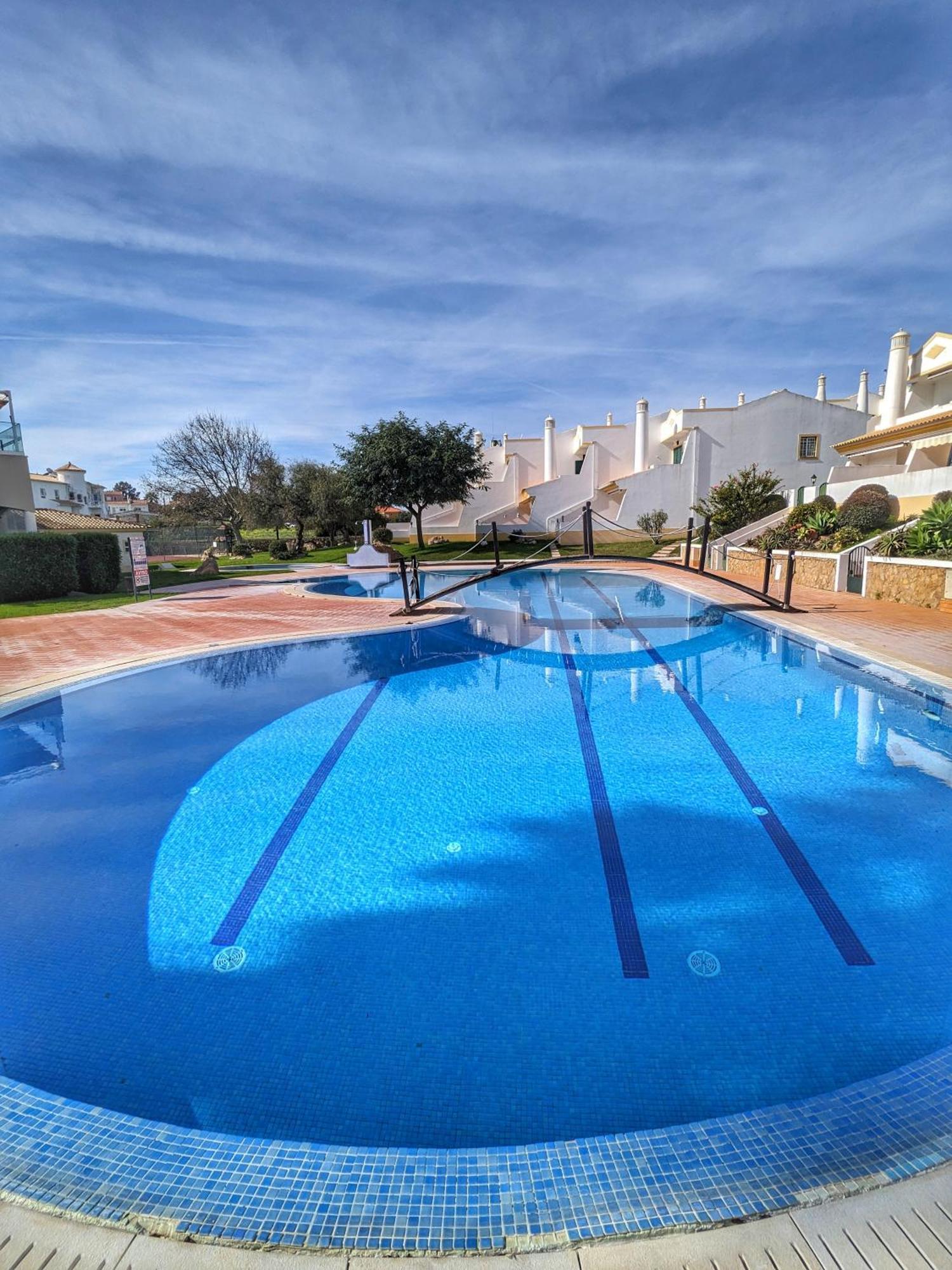 Townhouse 700m From Sao Rafael Villa