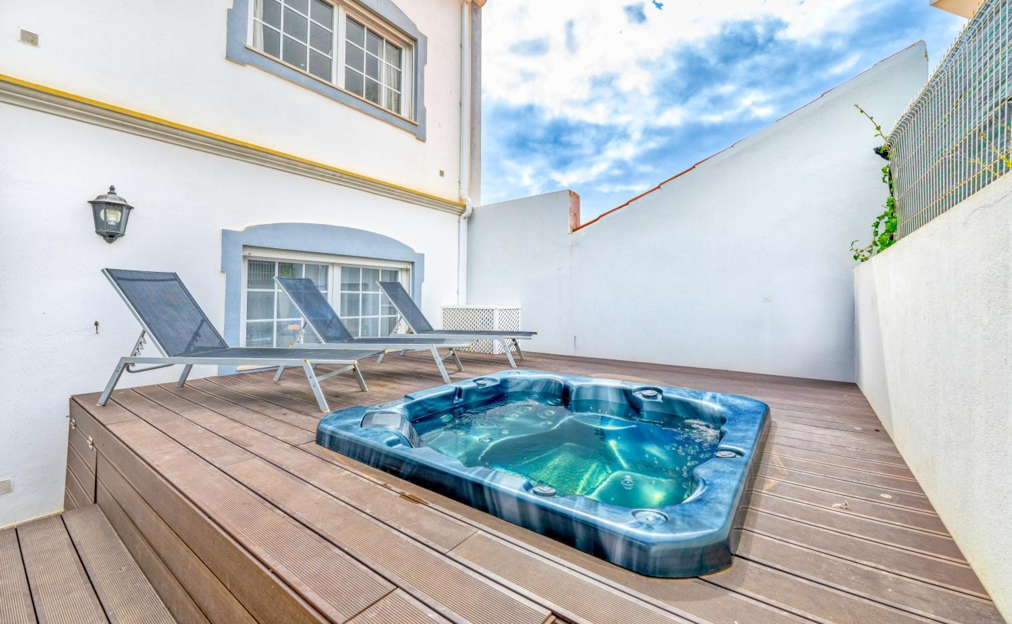 Full Private 180sqm - Terrace Jacuzzi - 200m & Sea View *