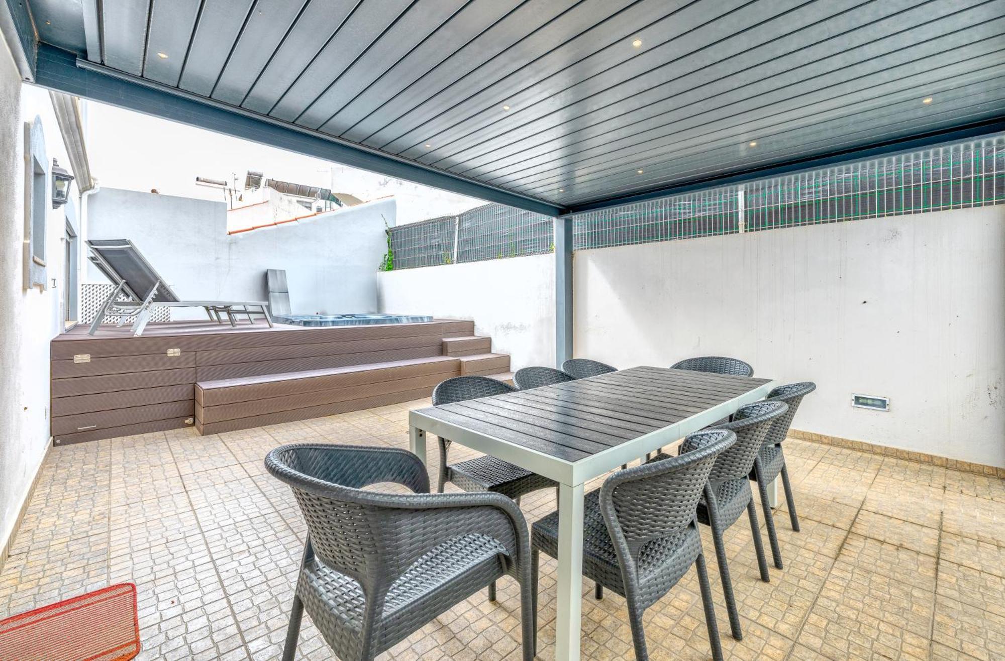 Full Private 180sqm - Terrace Jacuzzi - 200m & Sea View *