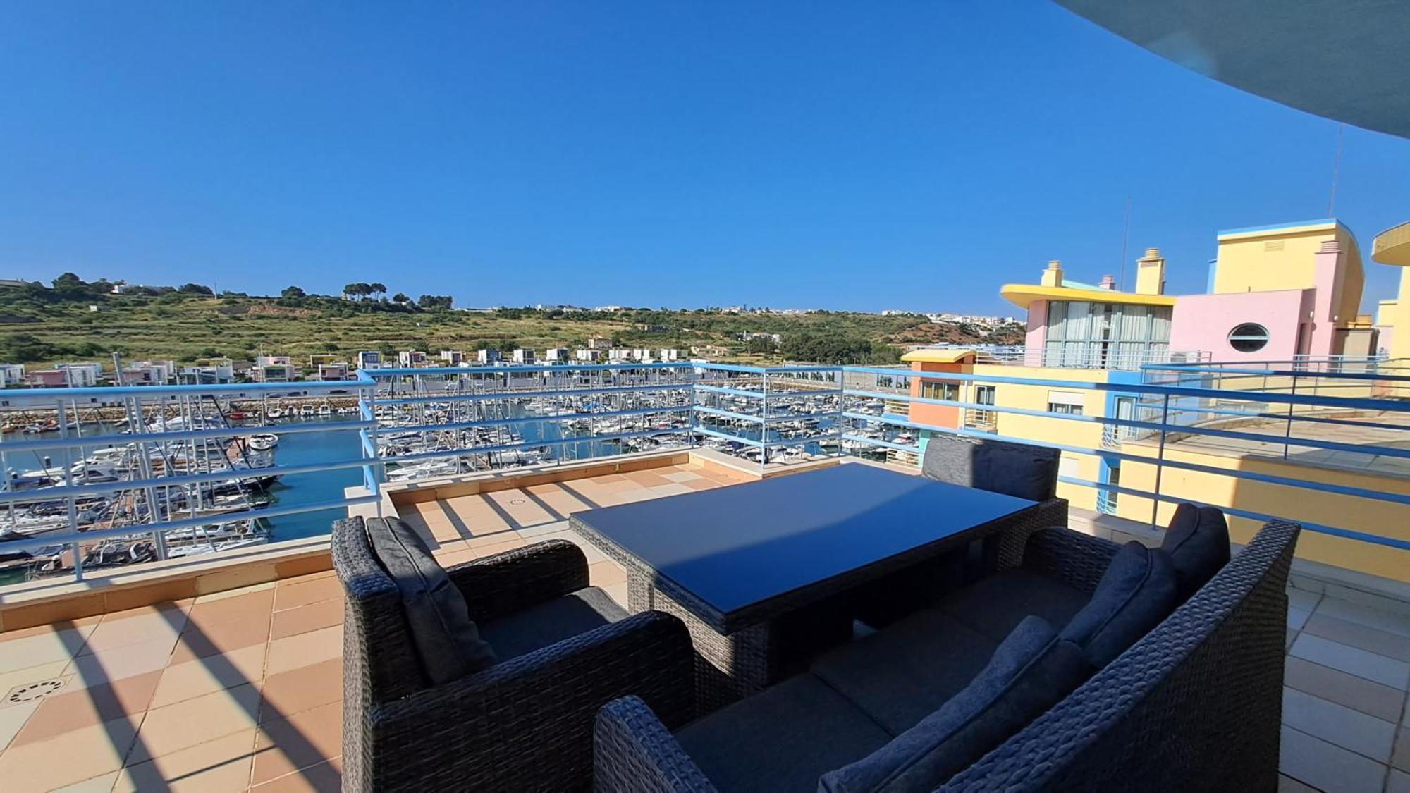 Marina Penthouse 1
