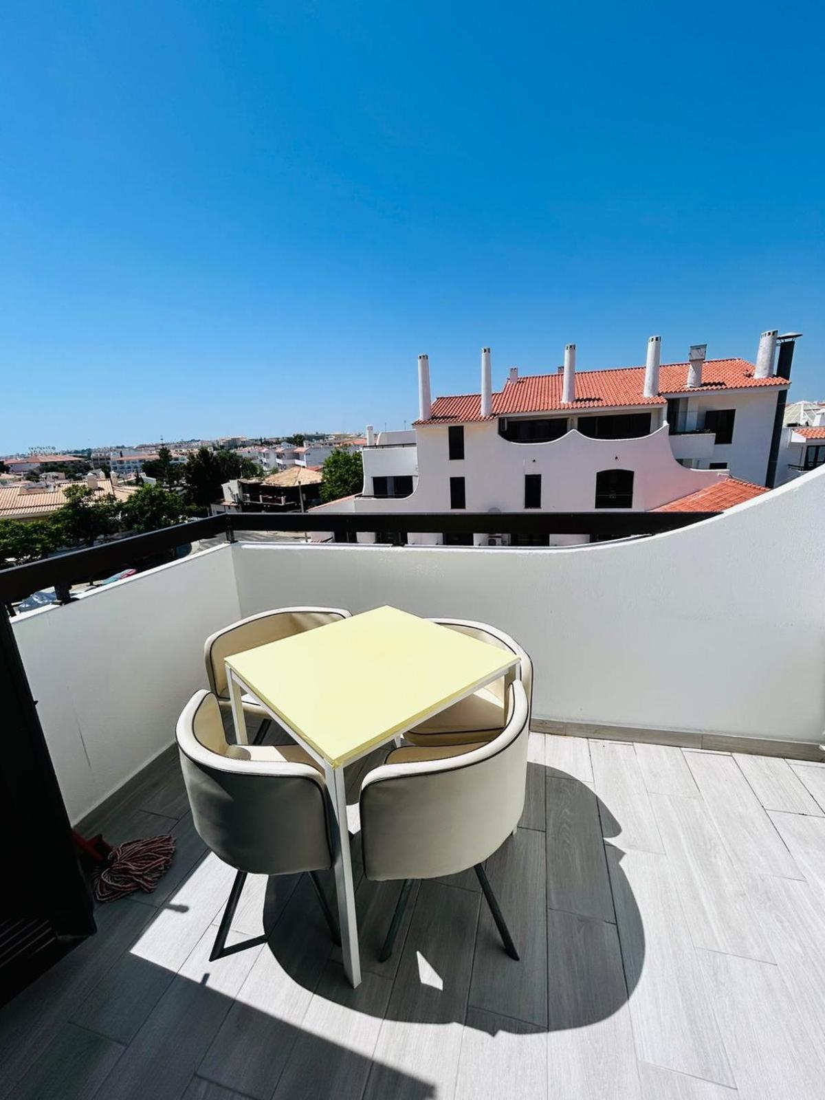Well Located Flat At Oura Apartment