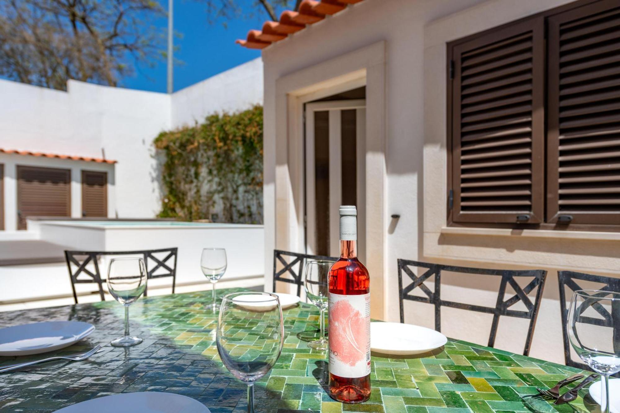 Ancora - Nex To The - Parking - Swimming Pool - By Bedzy Villa