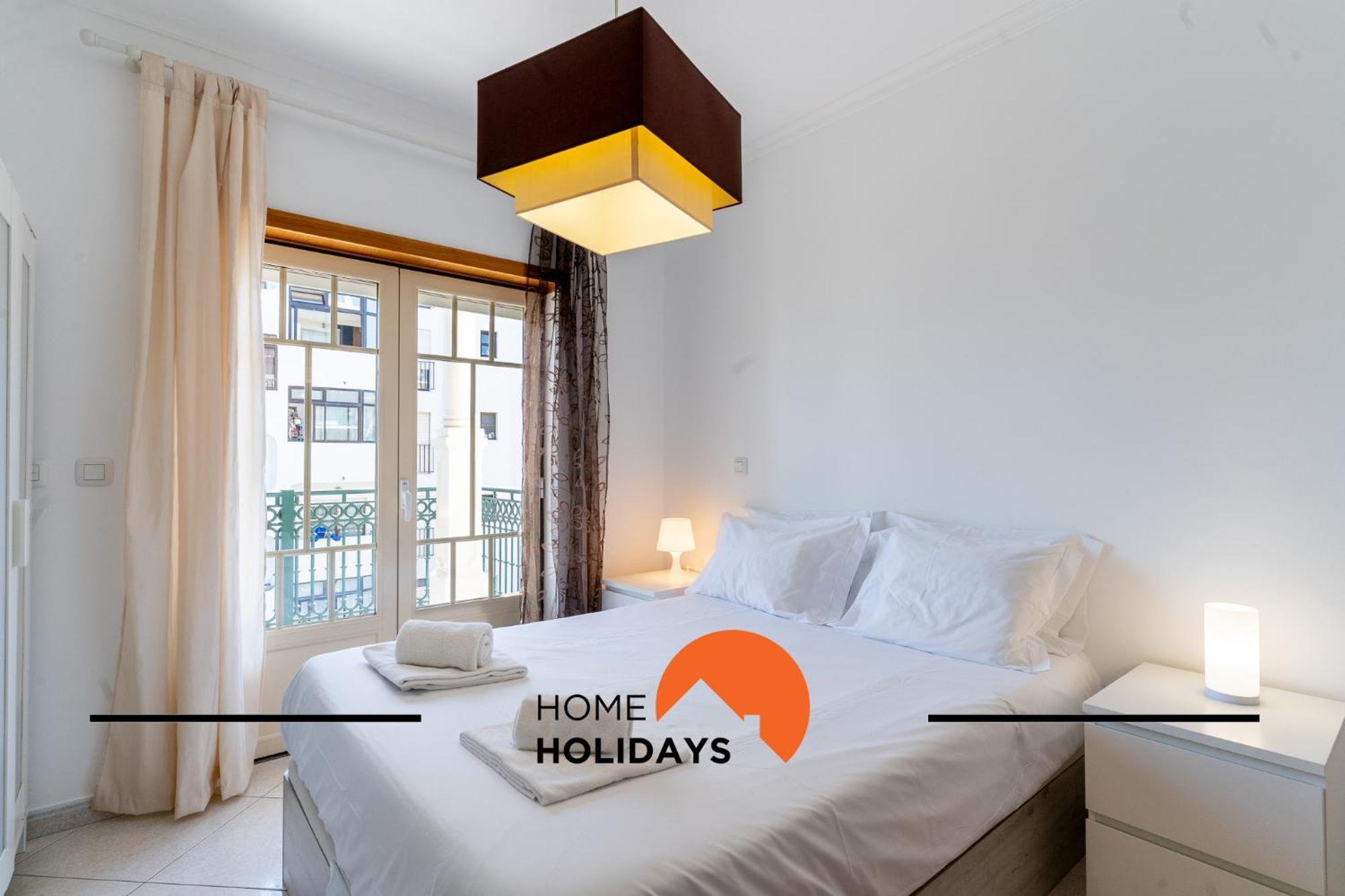 #275 A Flor By Holidays Apartment *