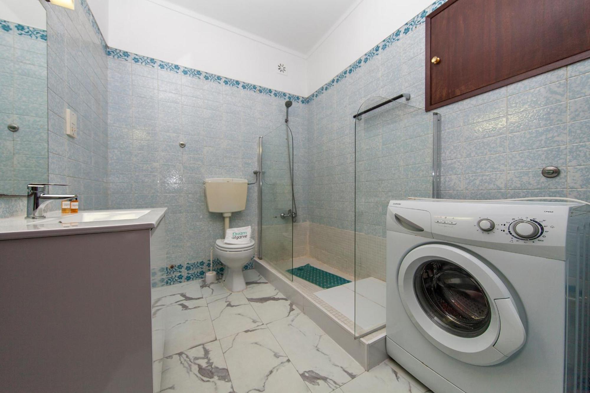 V - Seacliff Apartamento