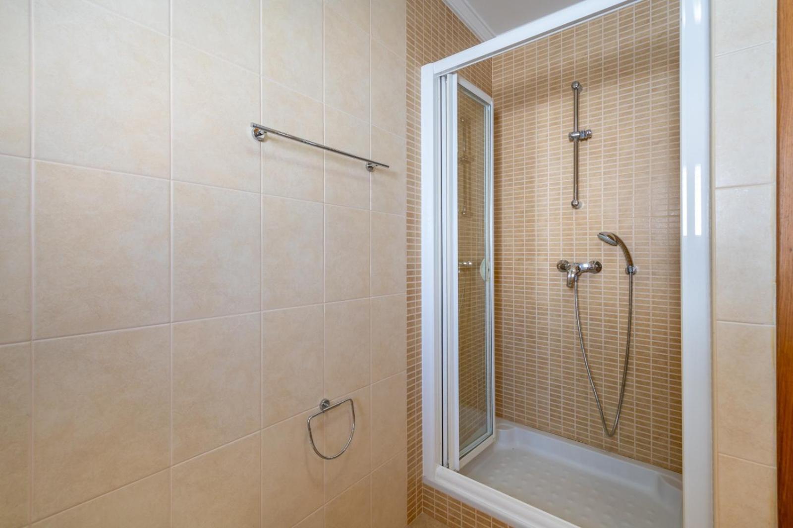 Villa Ancora - Nex To The - Parking - Swimming Pool - By Bedzy *