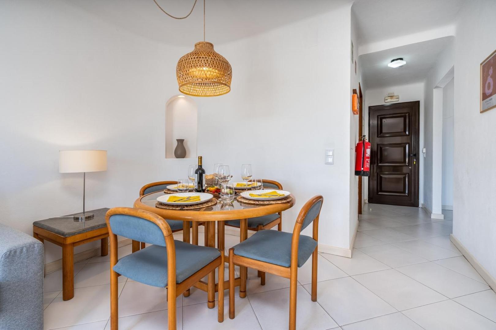 Hostwise - Sunny Flat With A Balcony & Pool