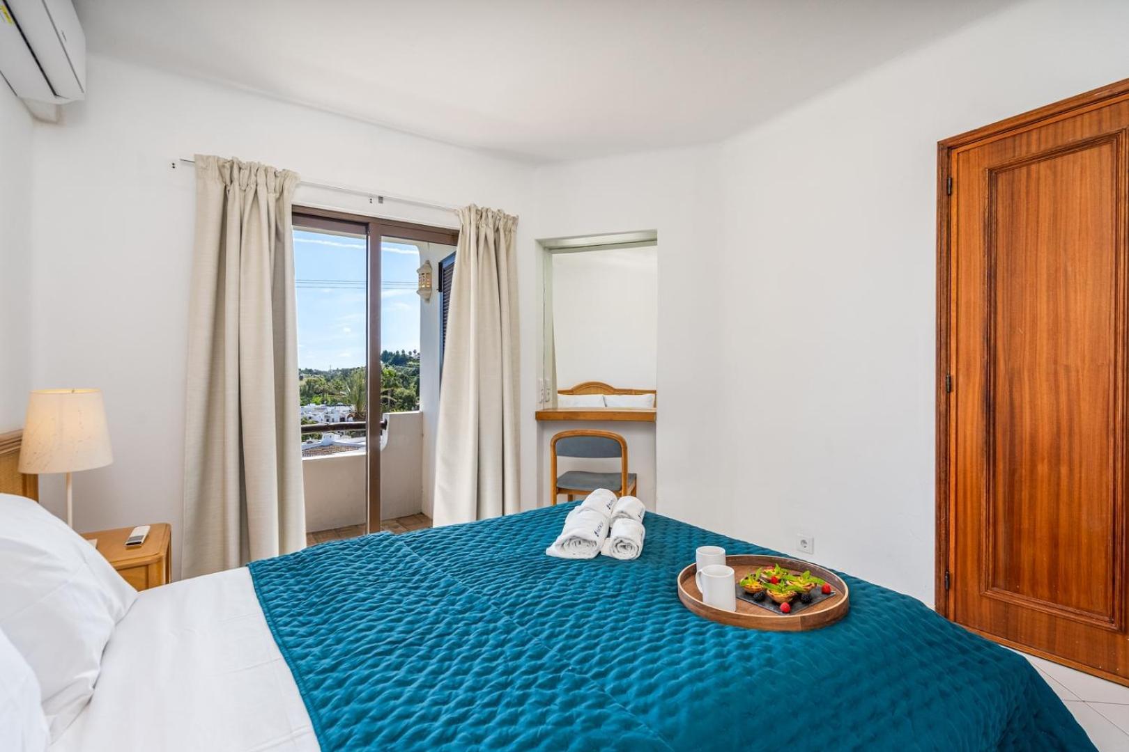 Hostwise - Sunny Flat With A Balcony & Pool Apartamento *