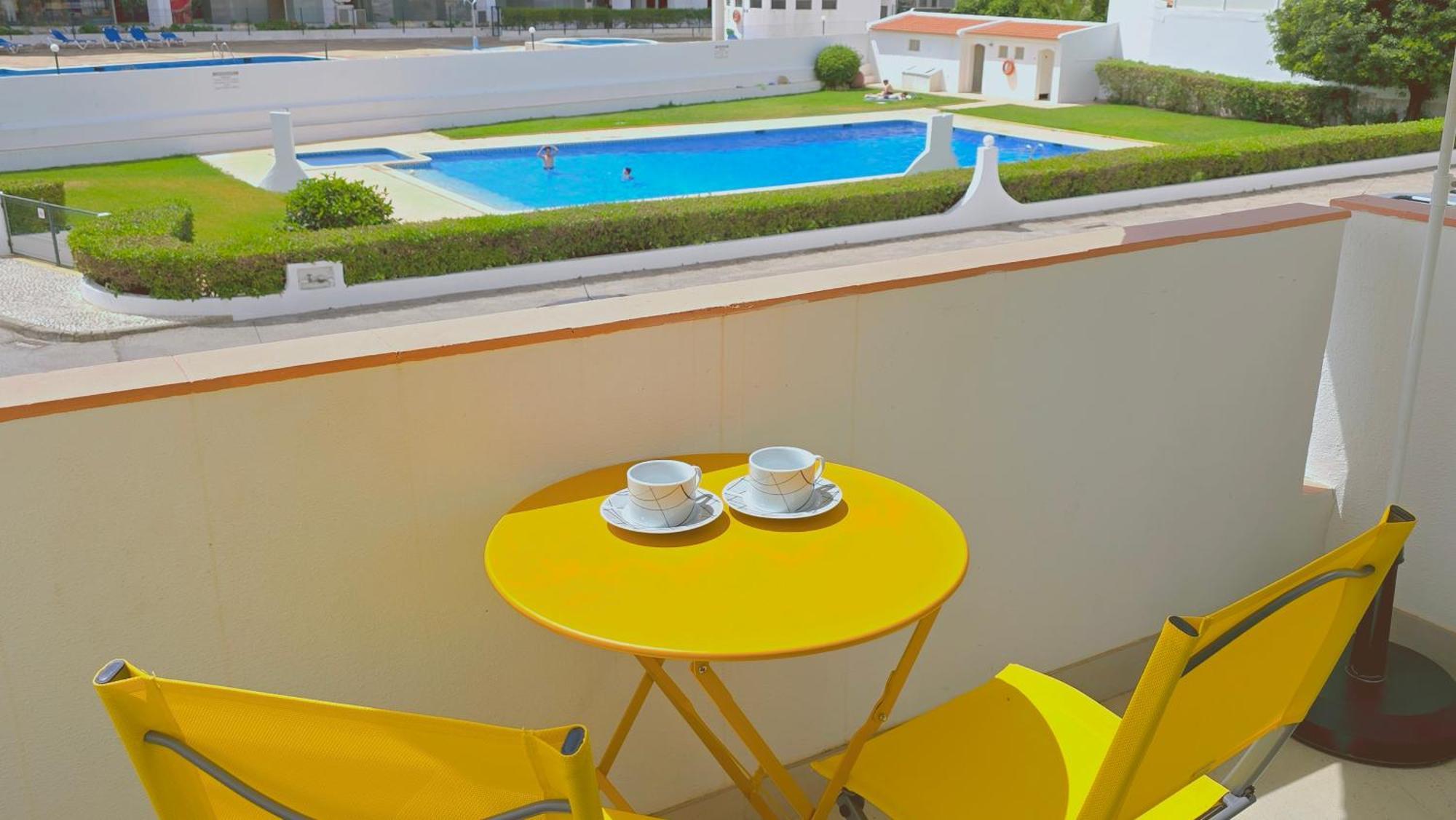 Eulalia With Pool And 5 Minutes From The Albufeira