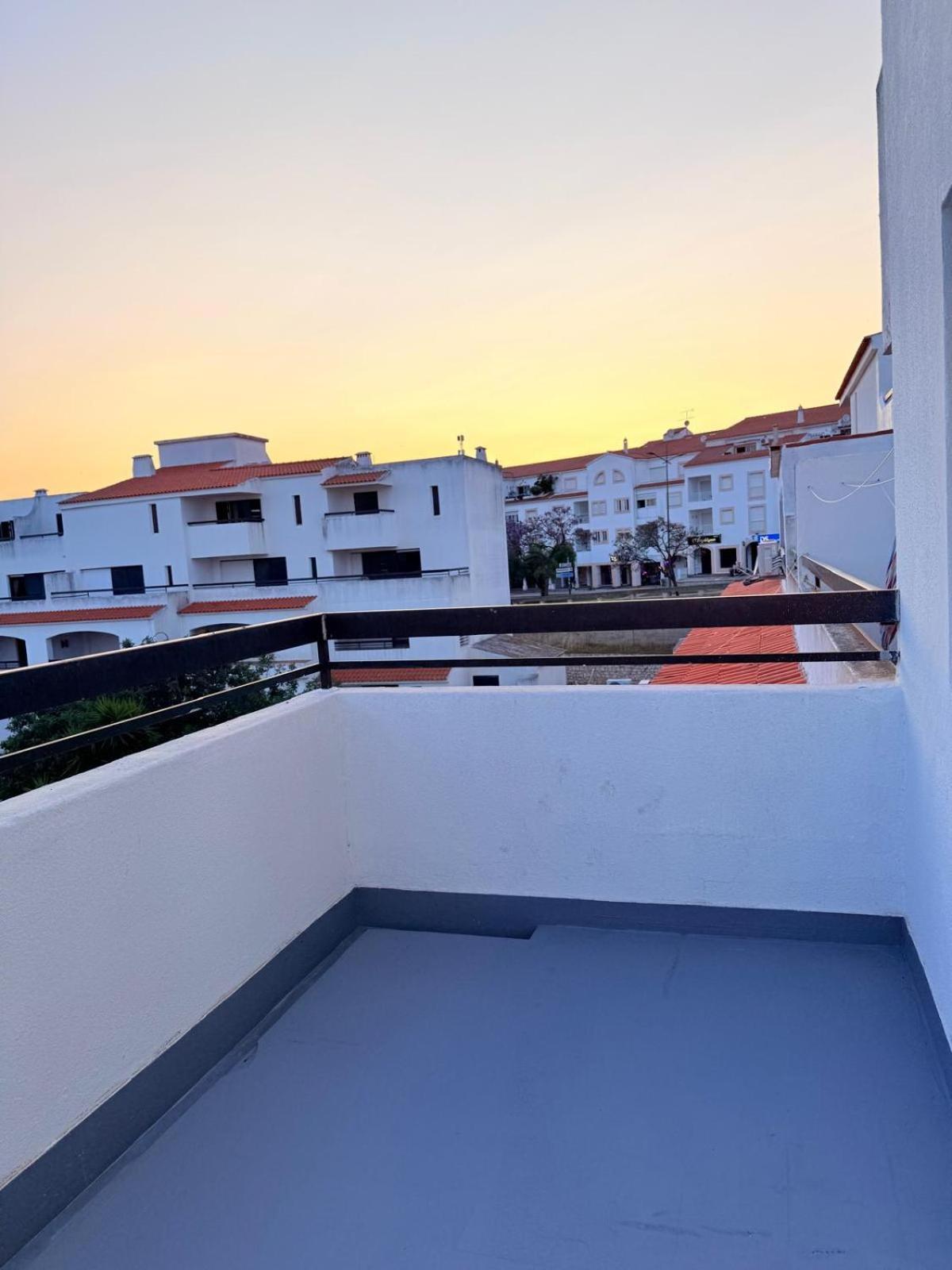 Ouraflats Apartment
