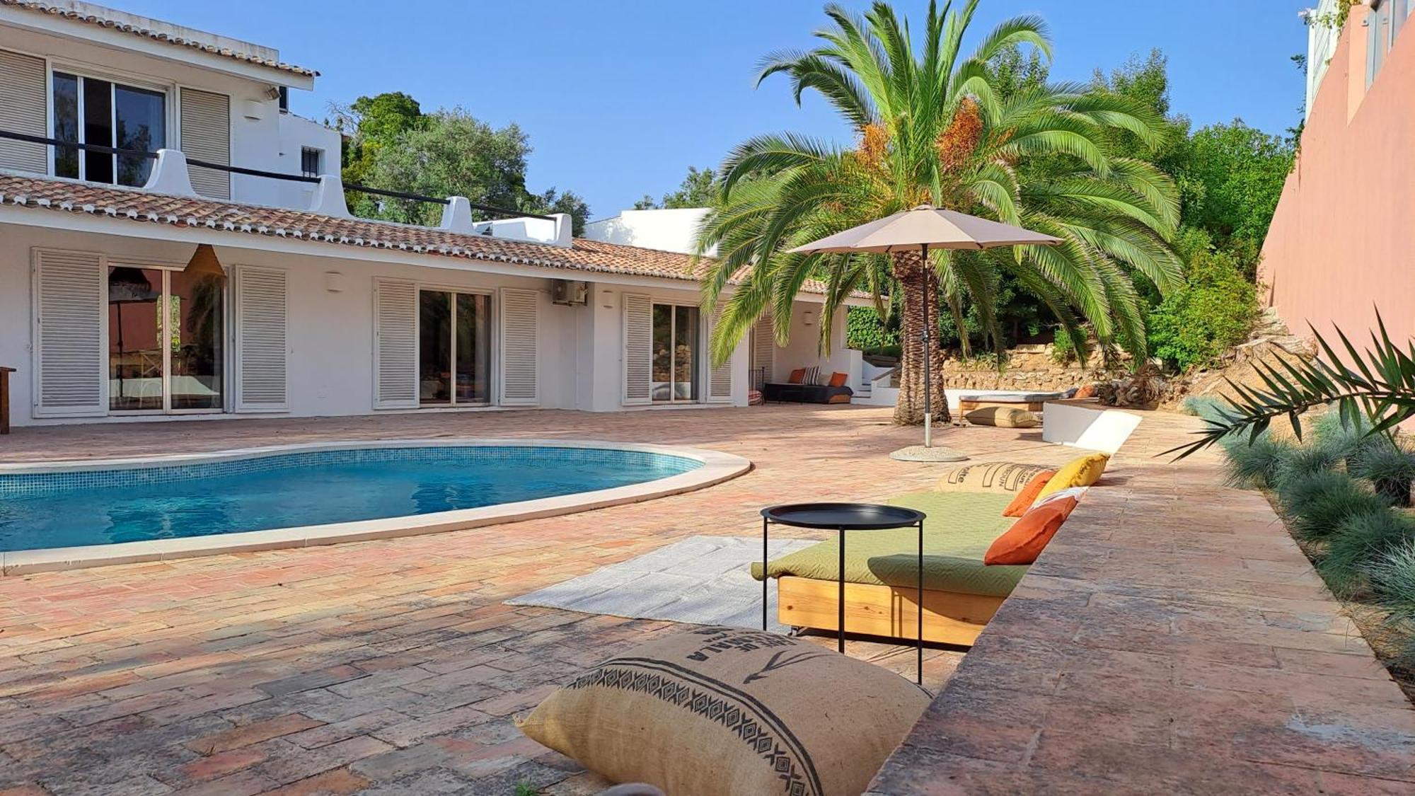 Villa La Balaia - Charm And Comfort 12 People 9 Beds