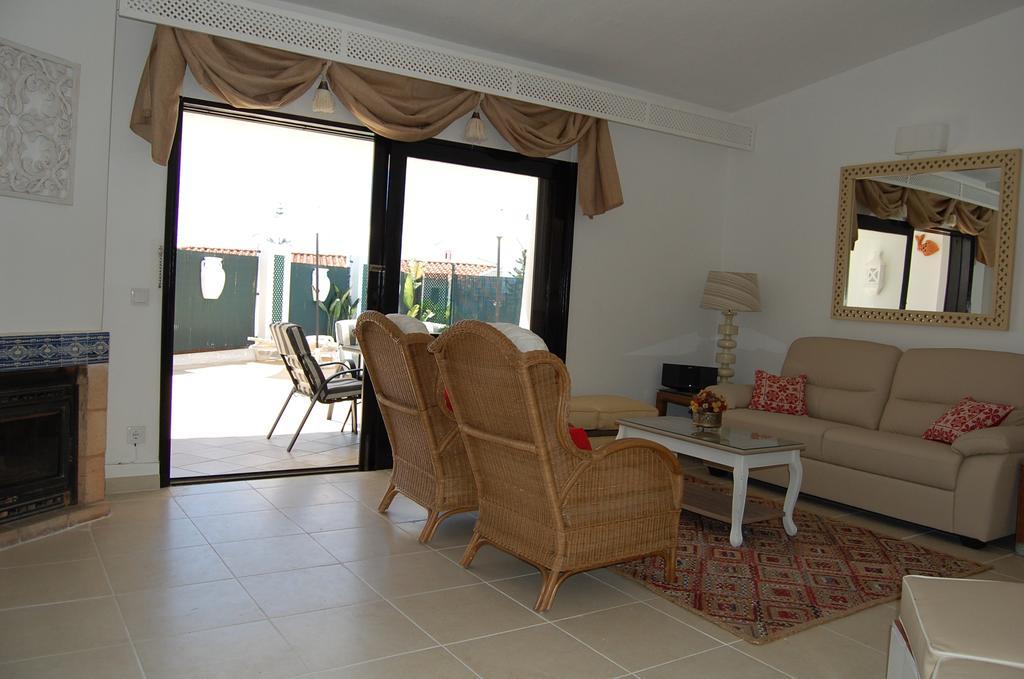 Campo de férias Oura Beach