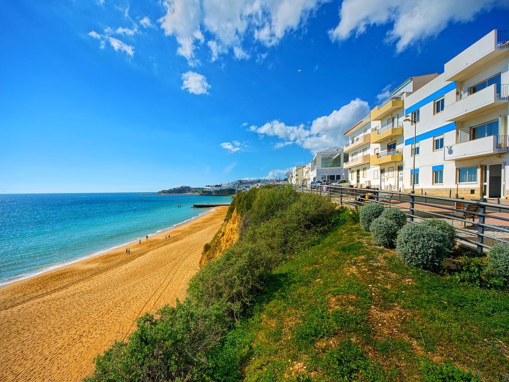The * Albufeira