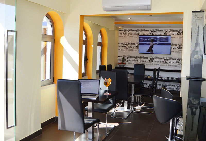 Urban Santa Eulalia Hotel 3*