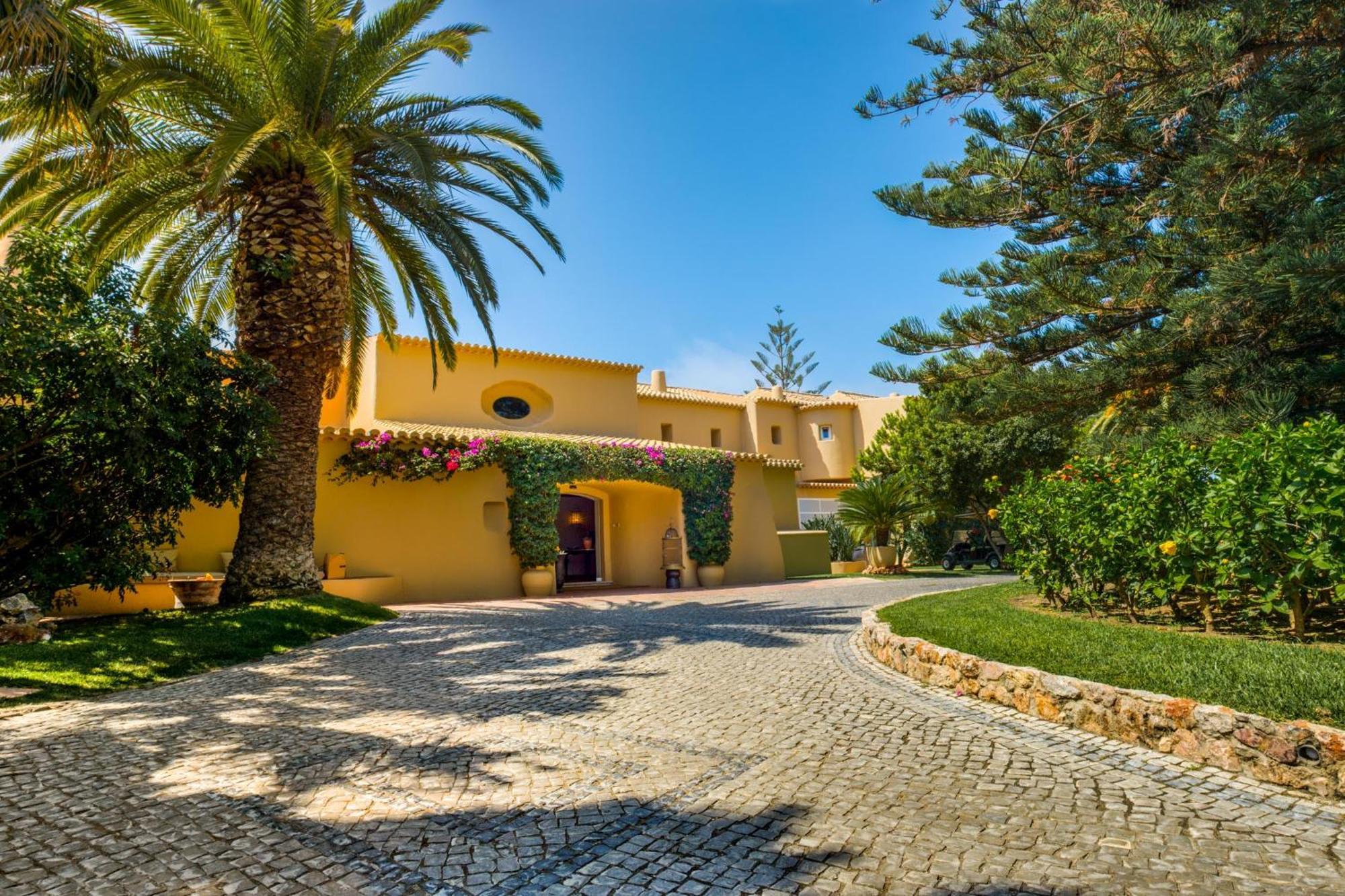 Resort Vila Joya 5*