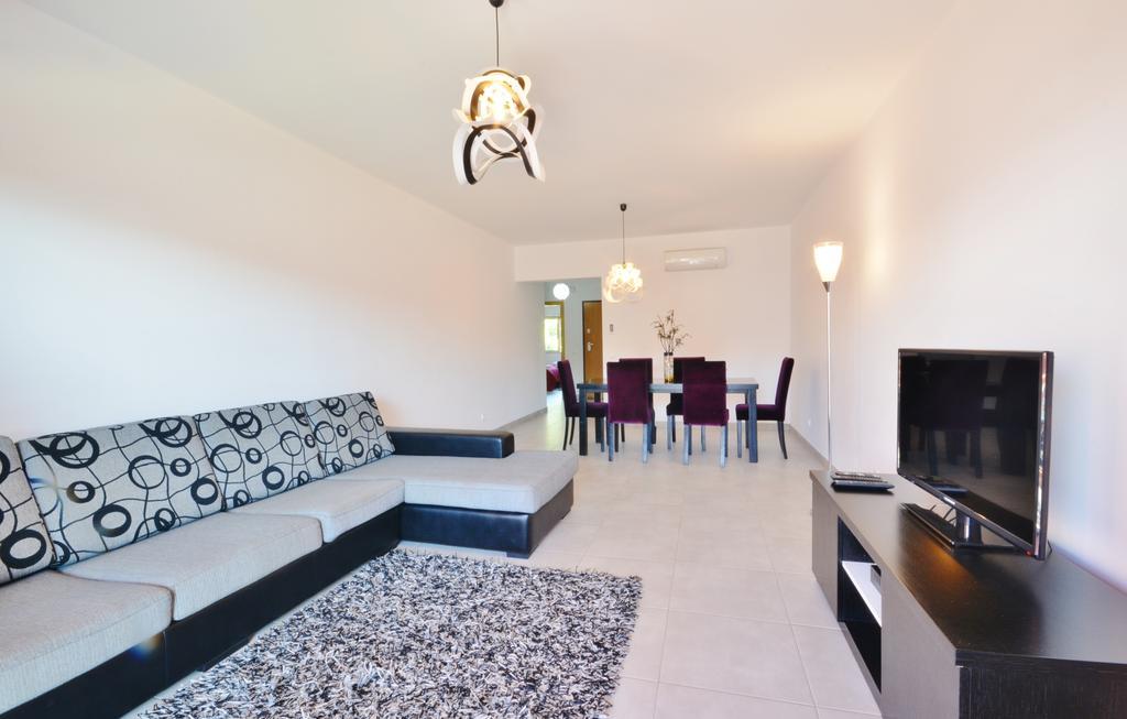 Vitismar Apartamento