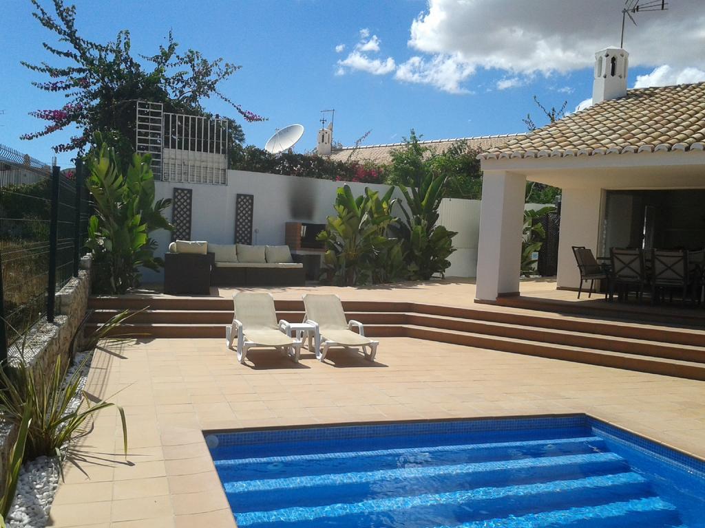 Campo de férias Oura Beach *