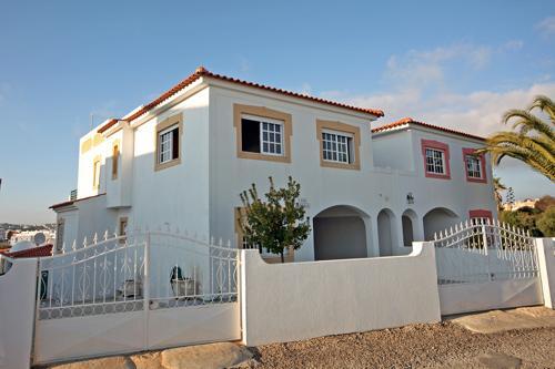 V4 Com Piscina Privada A 400 Metros Da Albufeira