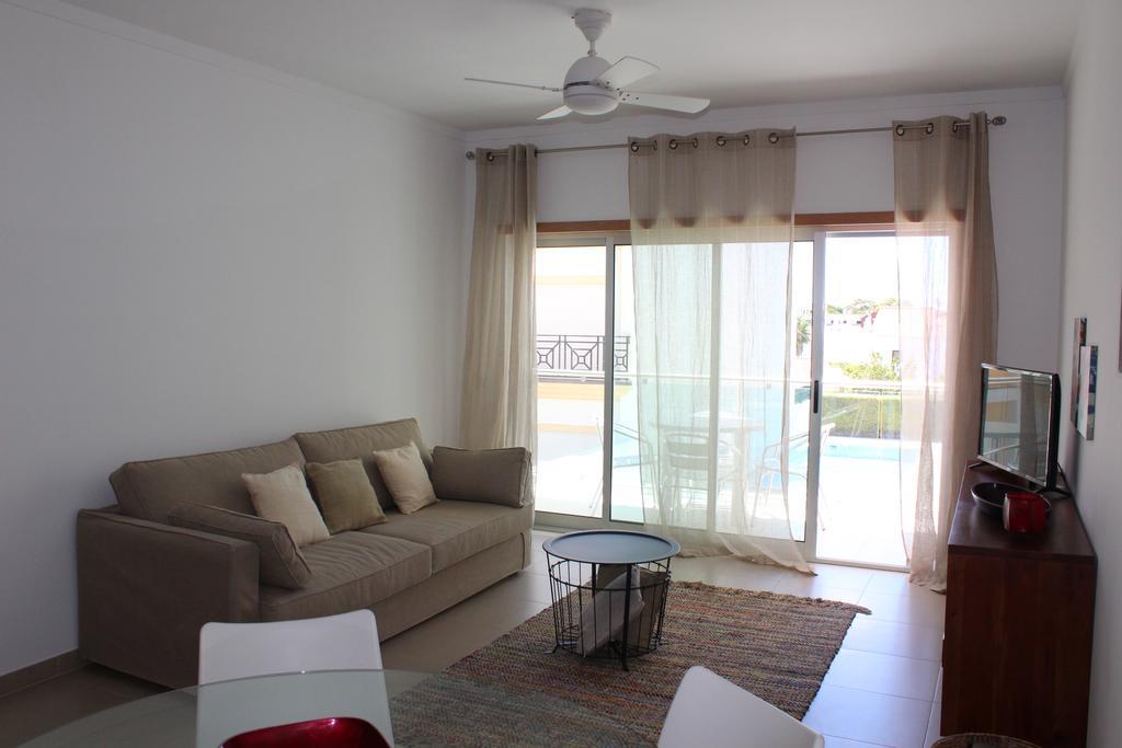 Modern 1 Bedrom Apartment