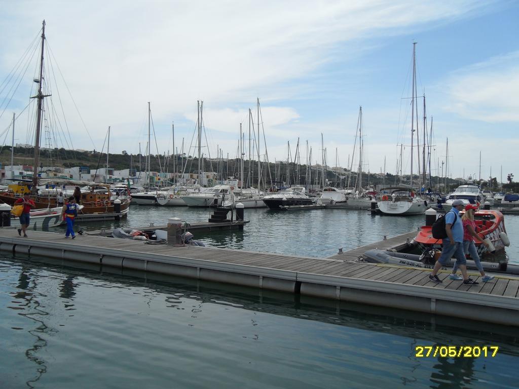 Marina Luxury - *