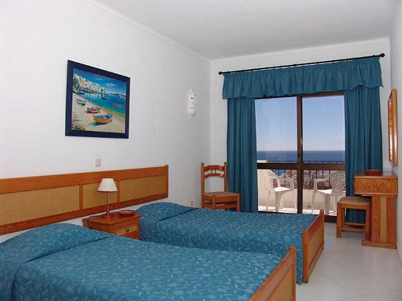 Neptuno Hotel 3*