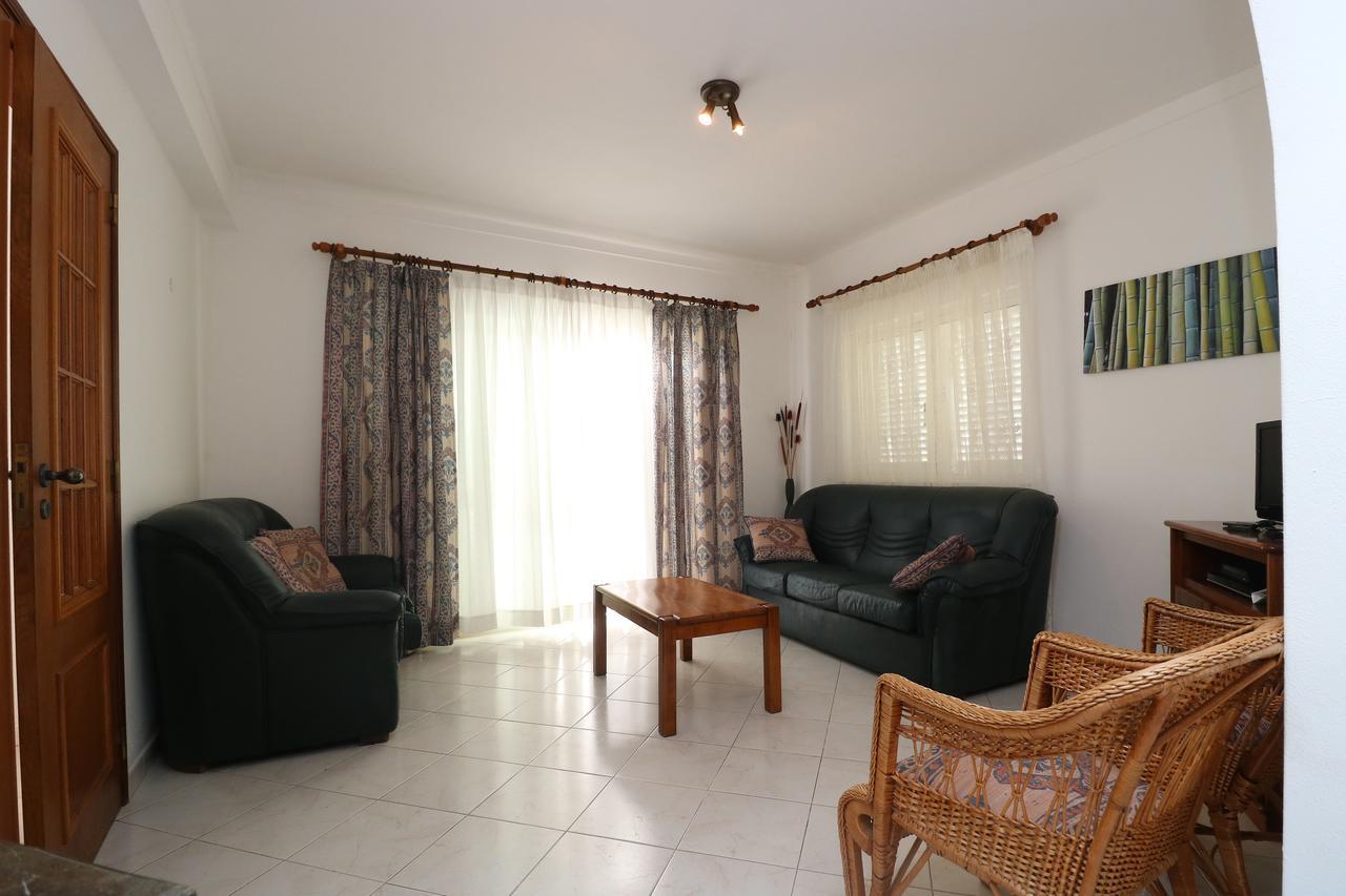 Goncalves Villa *