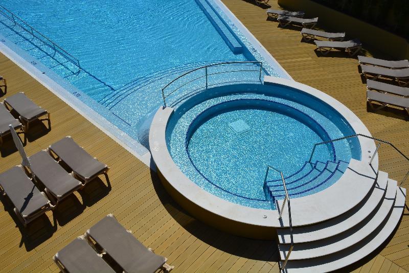 Aparthotel 3hb Falesia Garden 3*