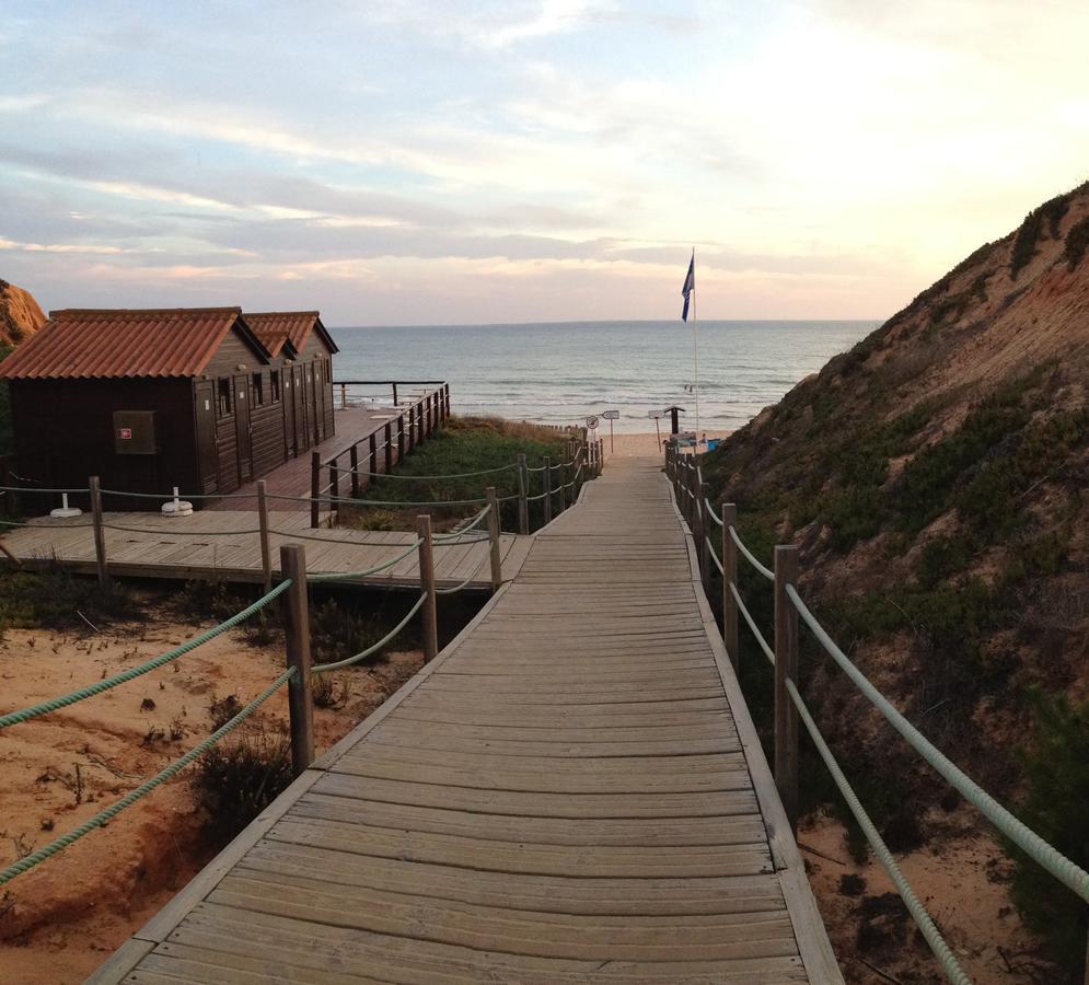 Lovely Studio Marta On The Beach Falesia, Apartment
