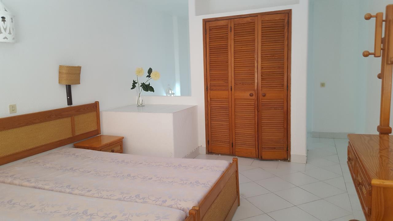 Albufeira, Cerro Branco Apartamento *