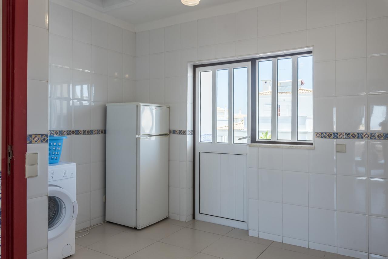 Villa Mar With Private Pool Albufeira