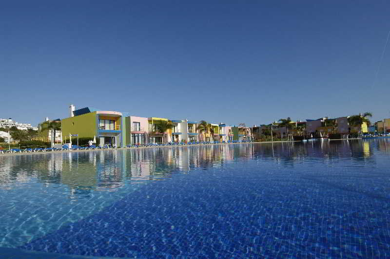 Marina Hotel