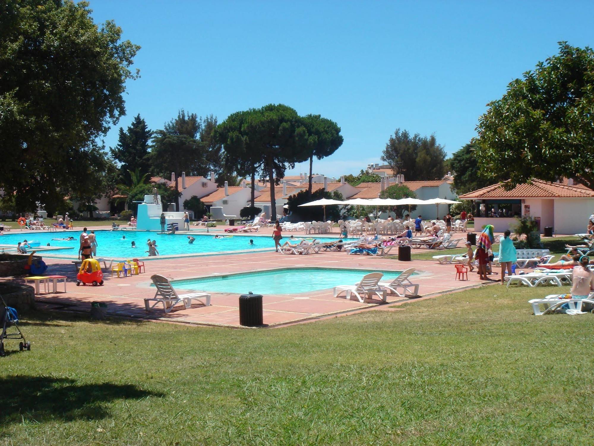 Vilanova Holiday park 3*