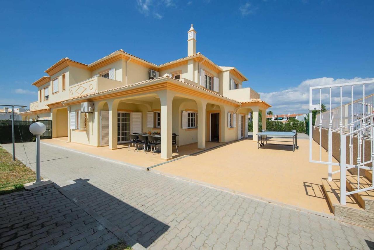 Judite Villa *