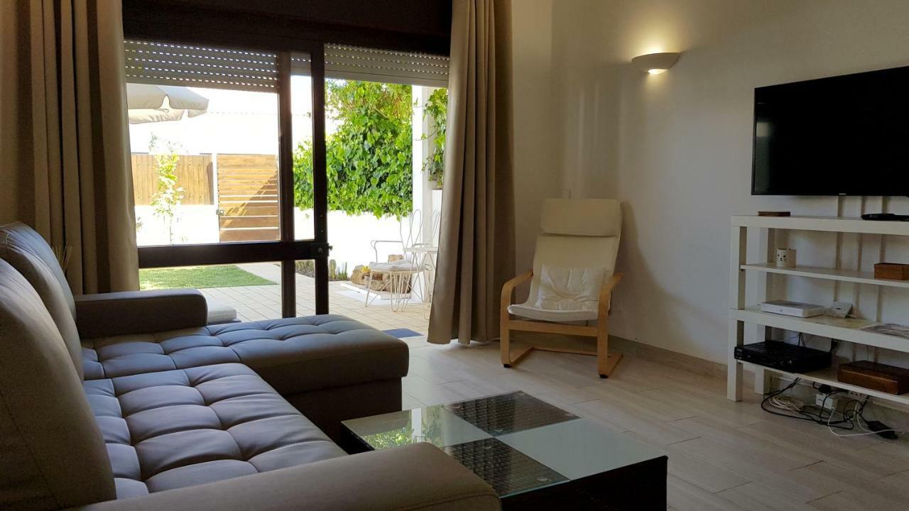 Magnific With A Cozy Garden, 5 Minutes To The