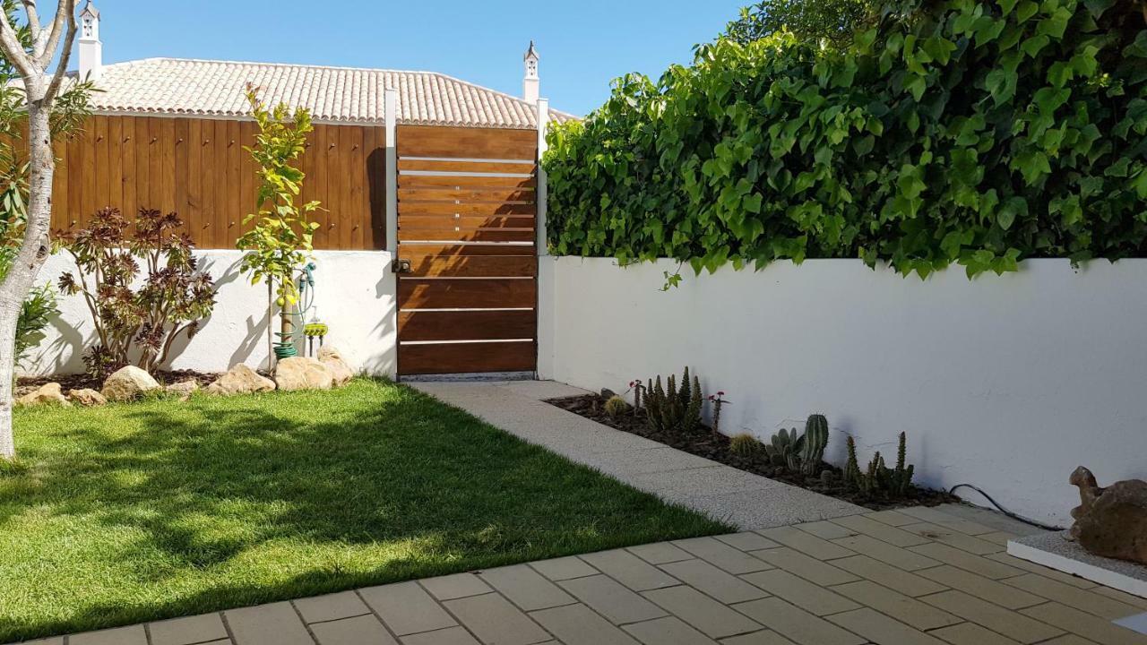 Magnific With A Cozy Garden, 5 Minutes To The Apartment Albufeira