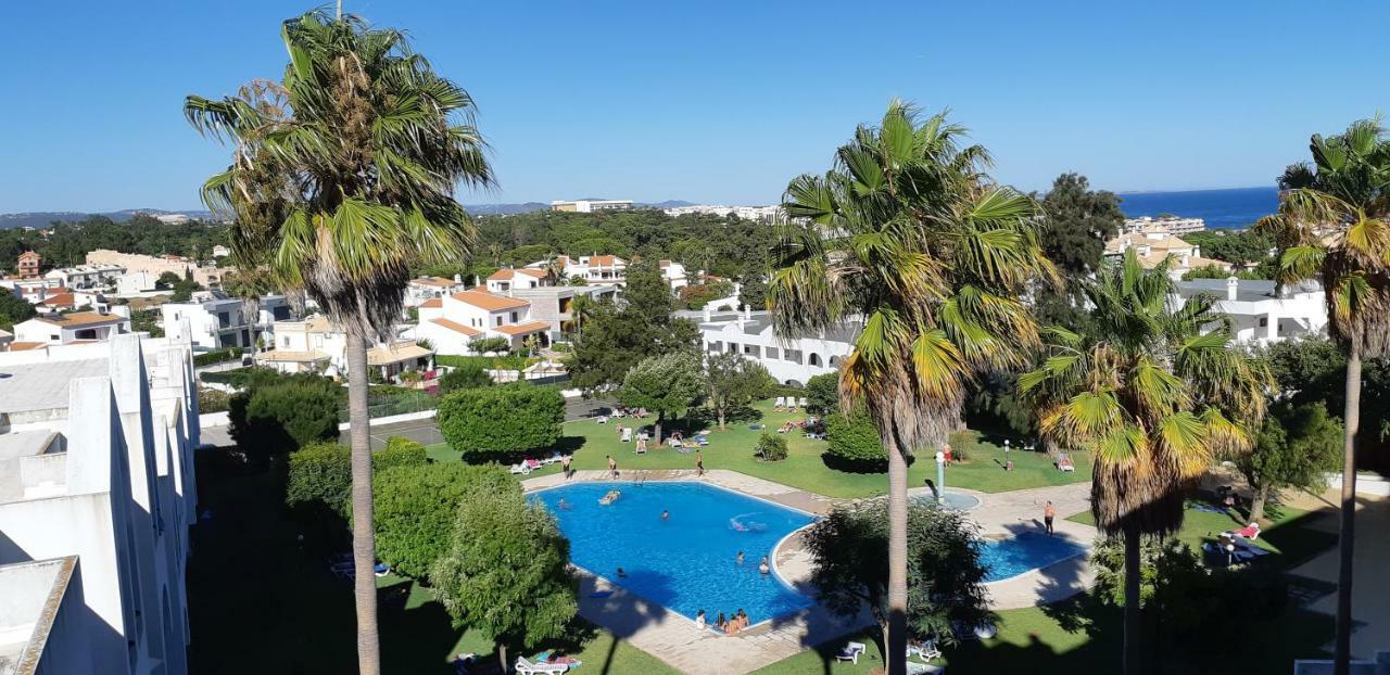 Jeannie's Oura Estrela * Albufeira