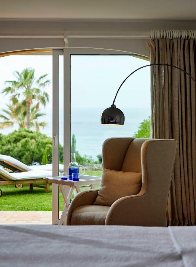 Vila Joya Resort