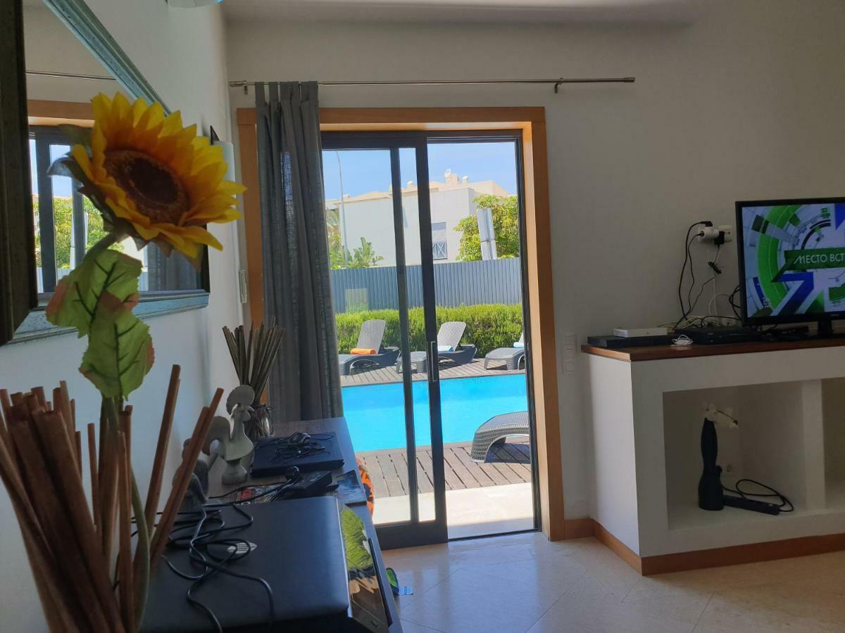 Oura V4 Marisa With Private Pool Villa Albufeira