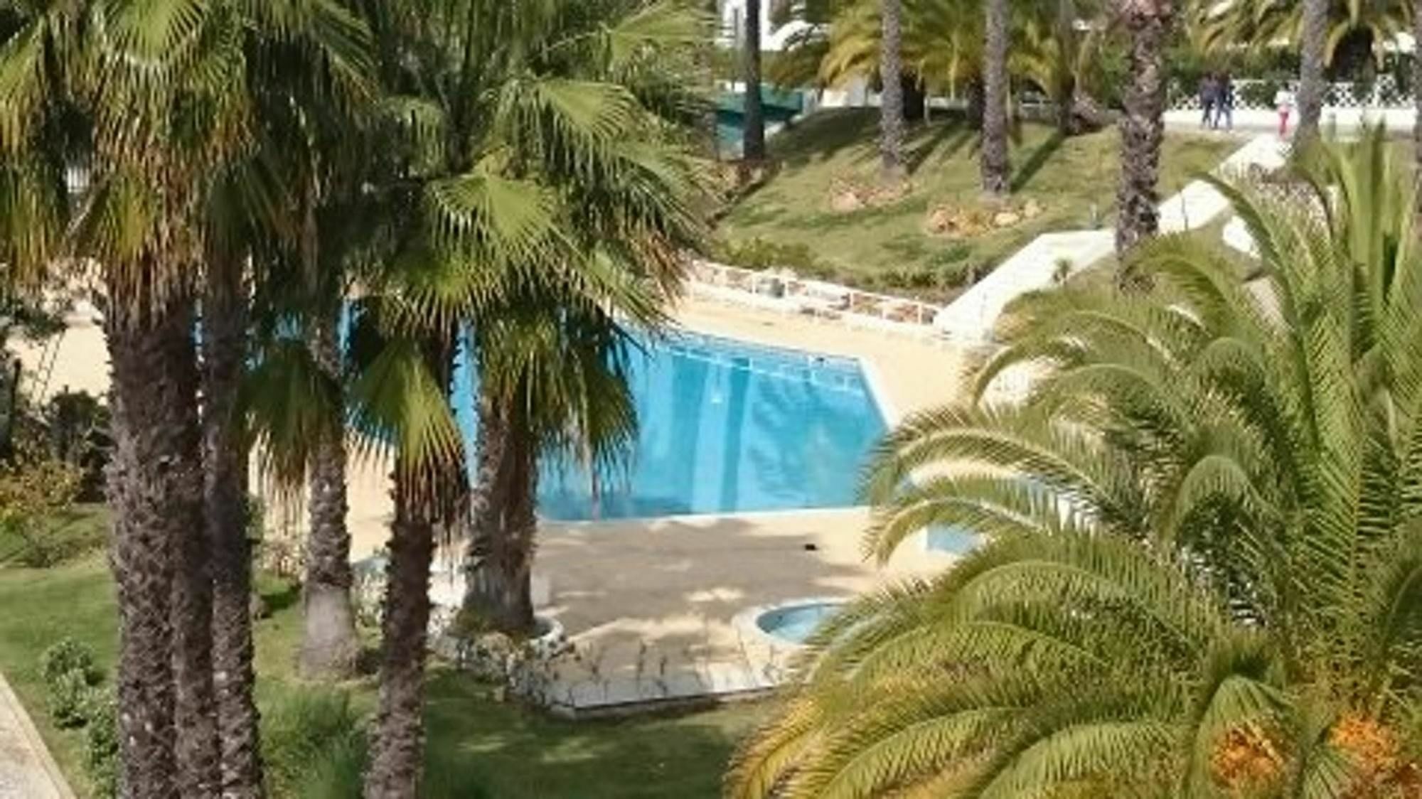 With One Bedroom In Albufeira, With Pool Access And Furnishe